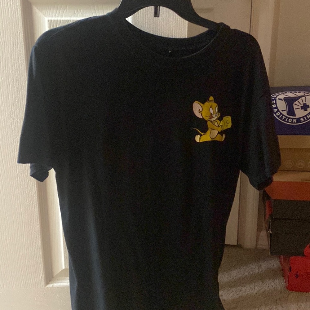 Tom and Jerry Tee. Black. Worn. Large